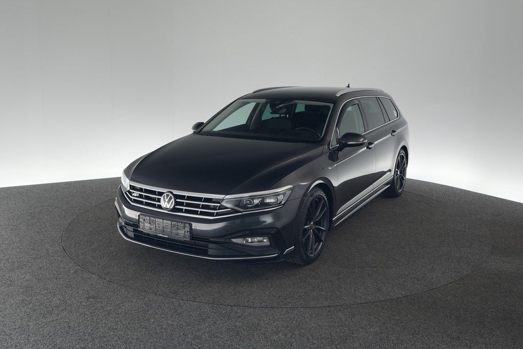 Volkswagen Passat Variant 2.0 TDI DSG Elegance R line AHK