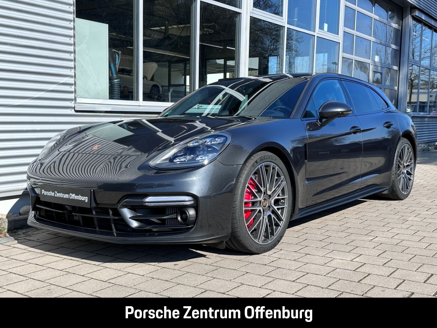 Porsche Panamera GTS Sport Turismo